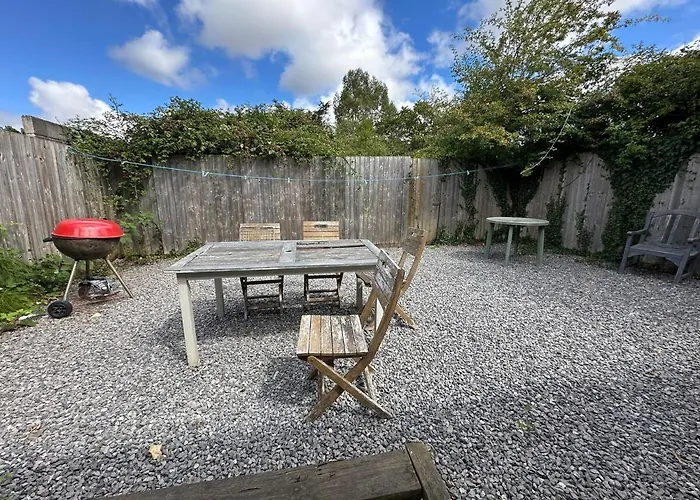 Ferienhaus Large House Ideal For Work With Parking And Private Garden *